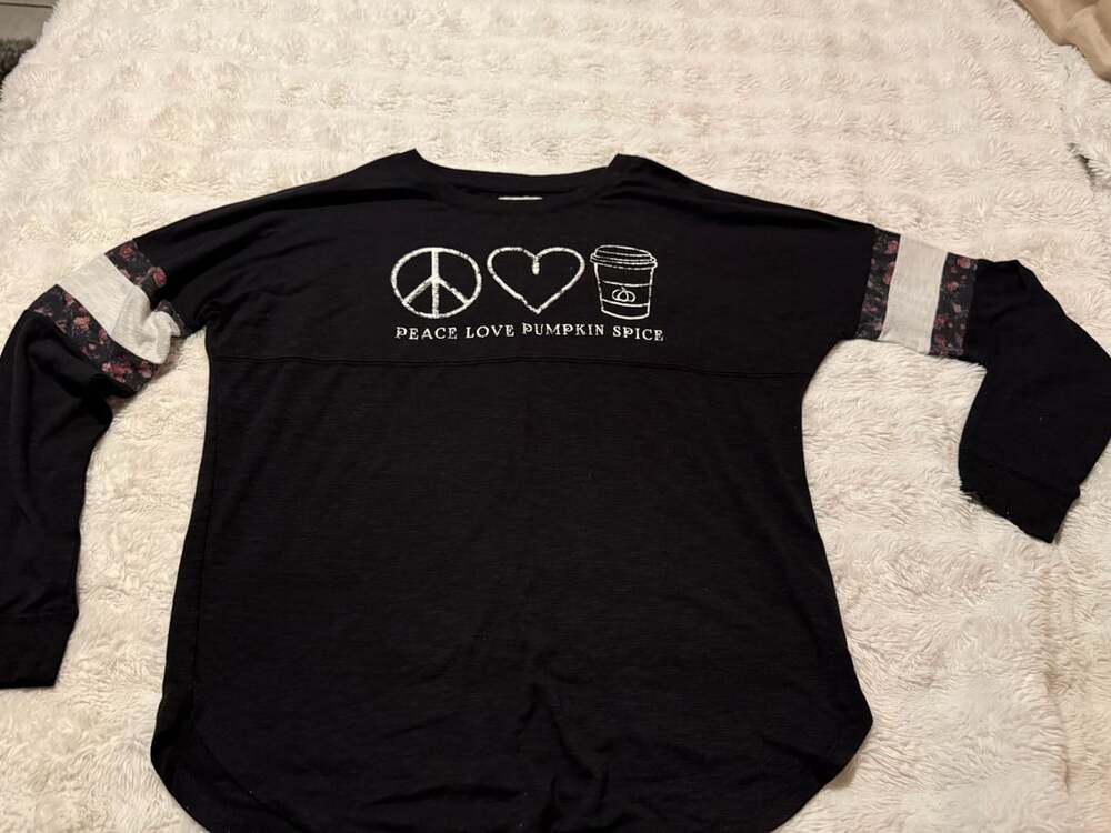 Maurices Peace Love Pumpkin Spice Long Sleeve Shirt Size XS